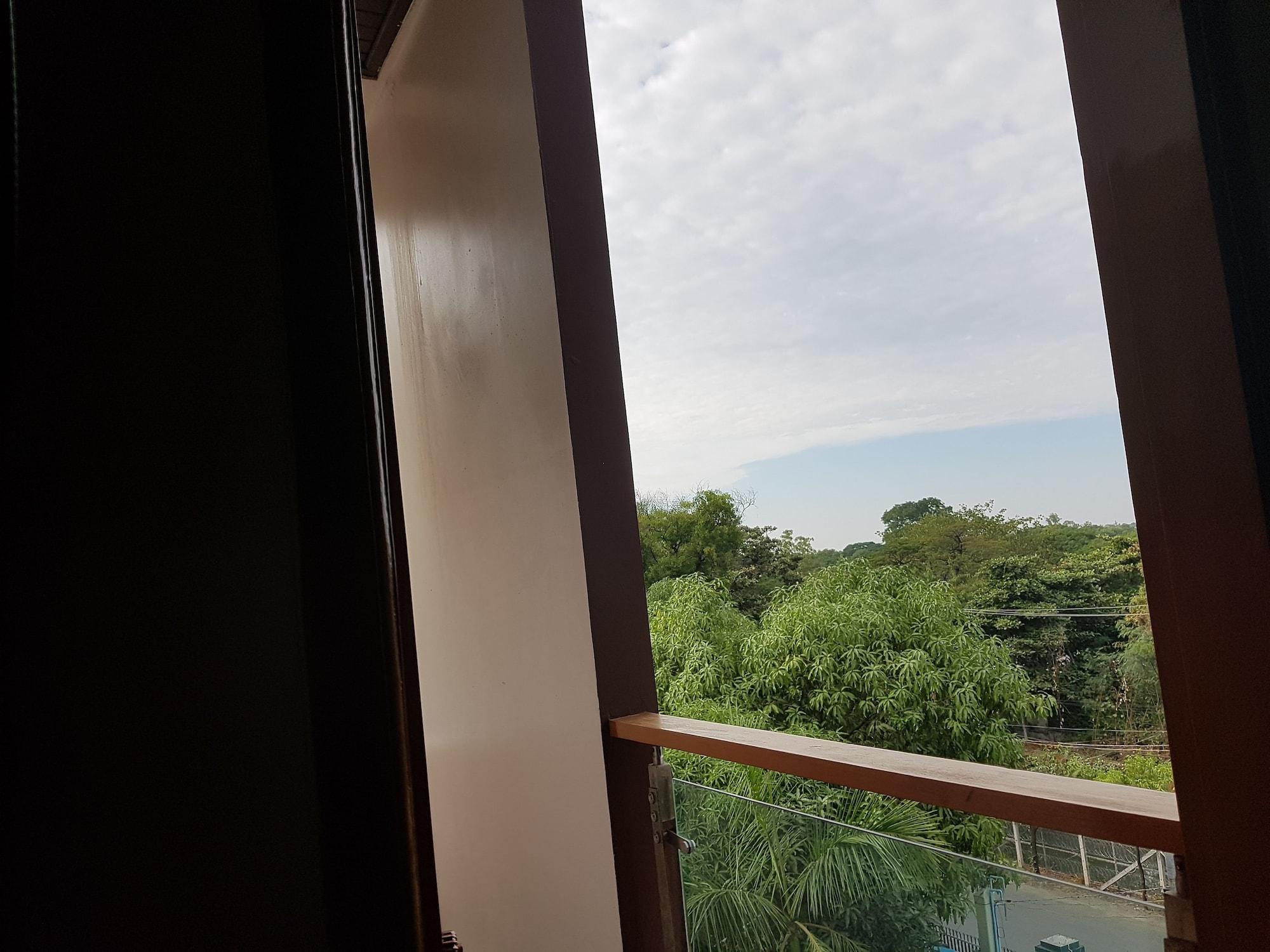 Hotel Yadanar Oo Mandalay Exteriör bild