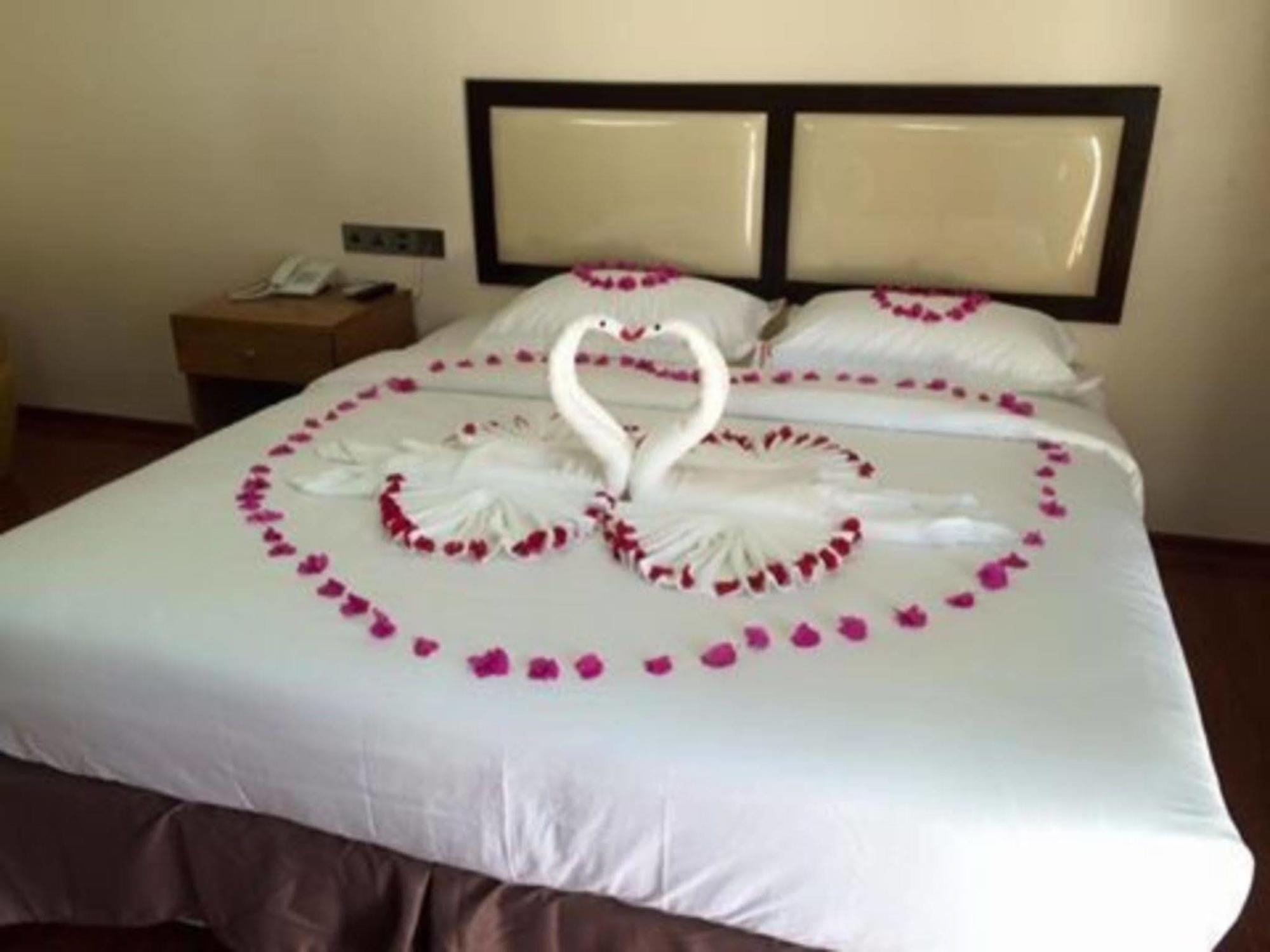 Hotel Yadanar Oo Mandalay Exteriör bild
