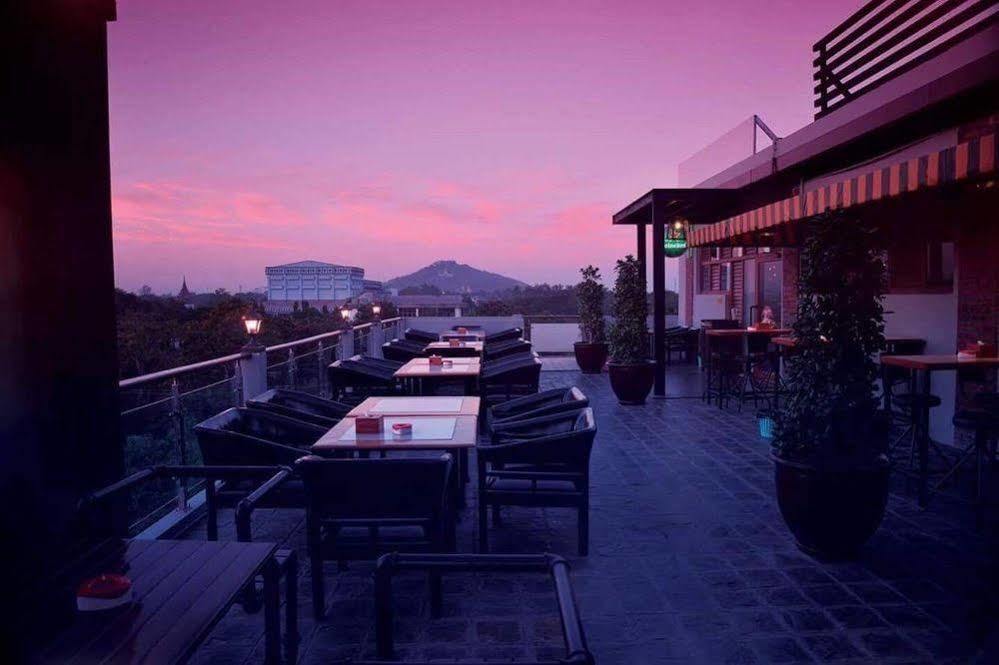Hotel Yadanar Oo Mandalay Exteriör bild
